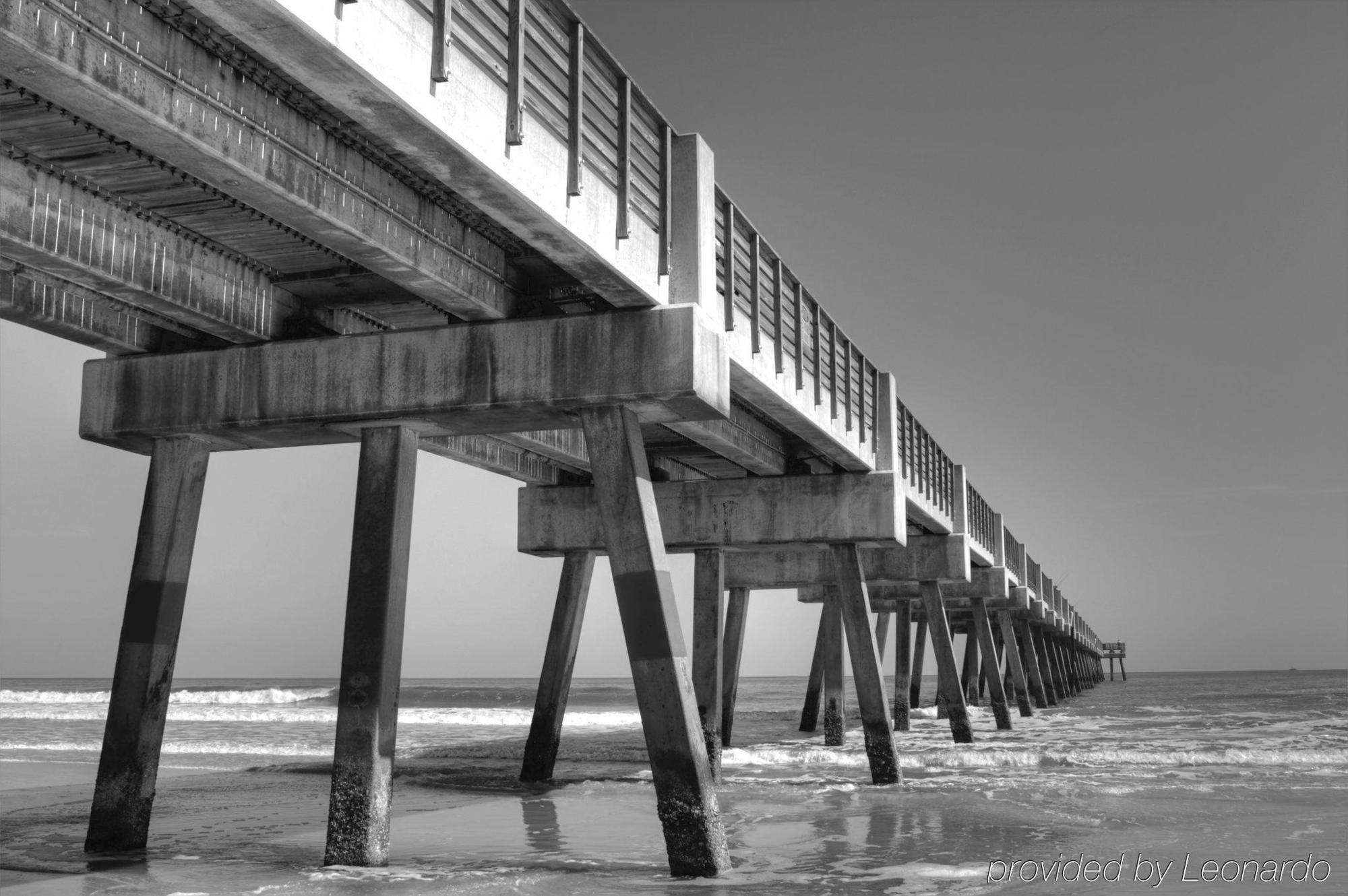 Days Inn By Wyndham Neptune Beach Jacksonville Beach Exteriör bild