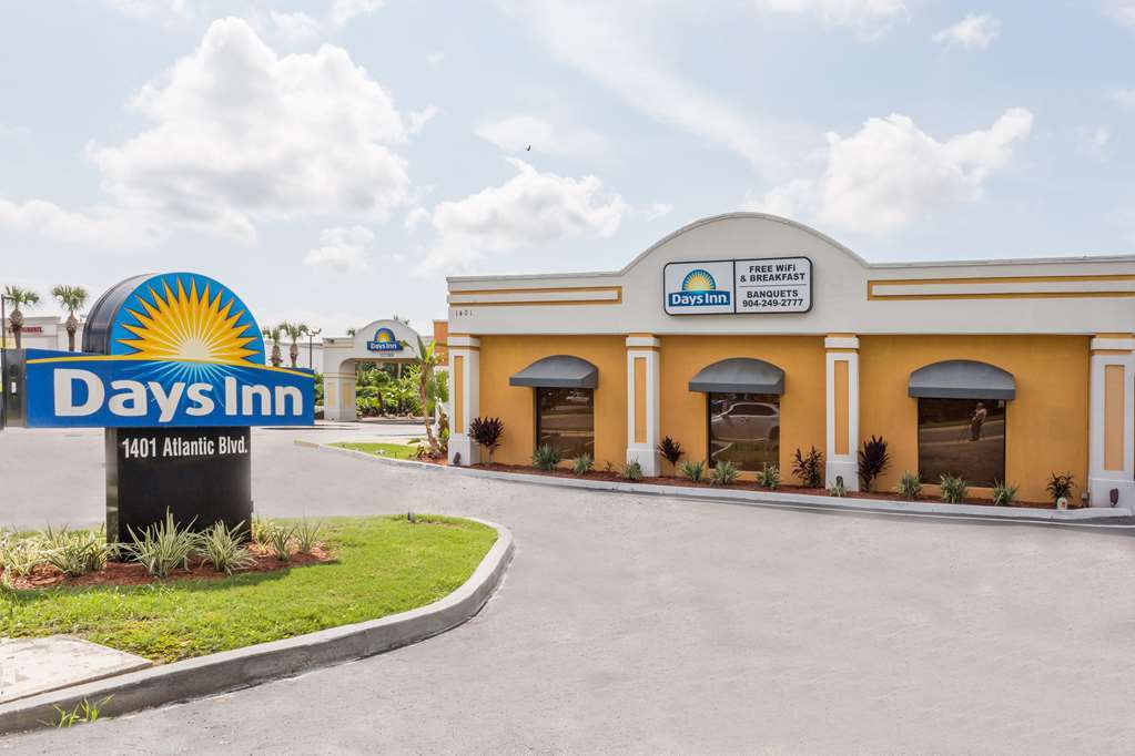 Days Inn By Wyndham Neptune Beach Jacksonville Beach Exteriör bild