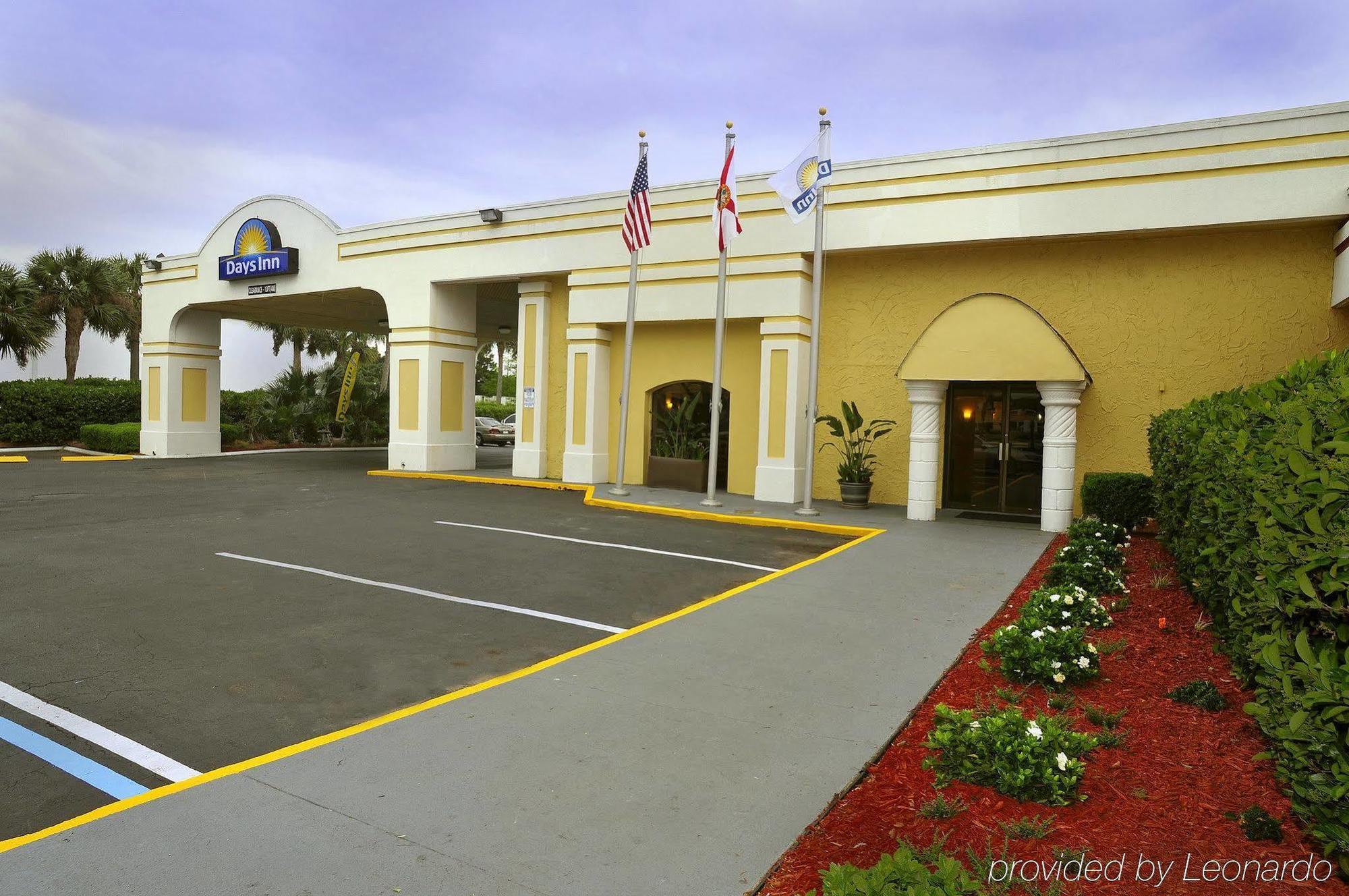 Days Inn By Wyndham Neptune Beach Jacksonville Beach Exteriör bild