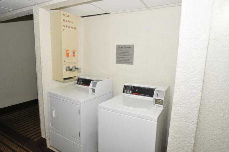 Days Inn By Wyndham Neptune Beach Jacksonville Beach Exteriör bild