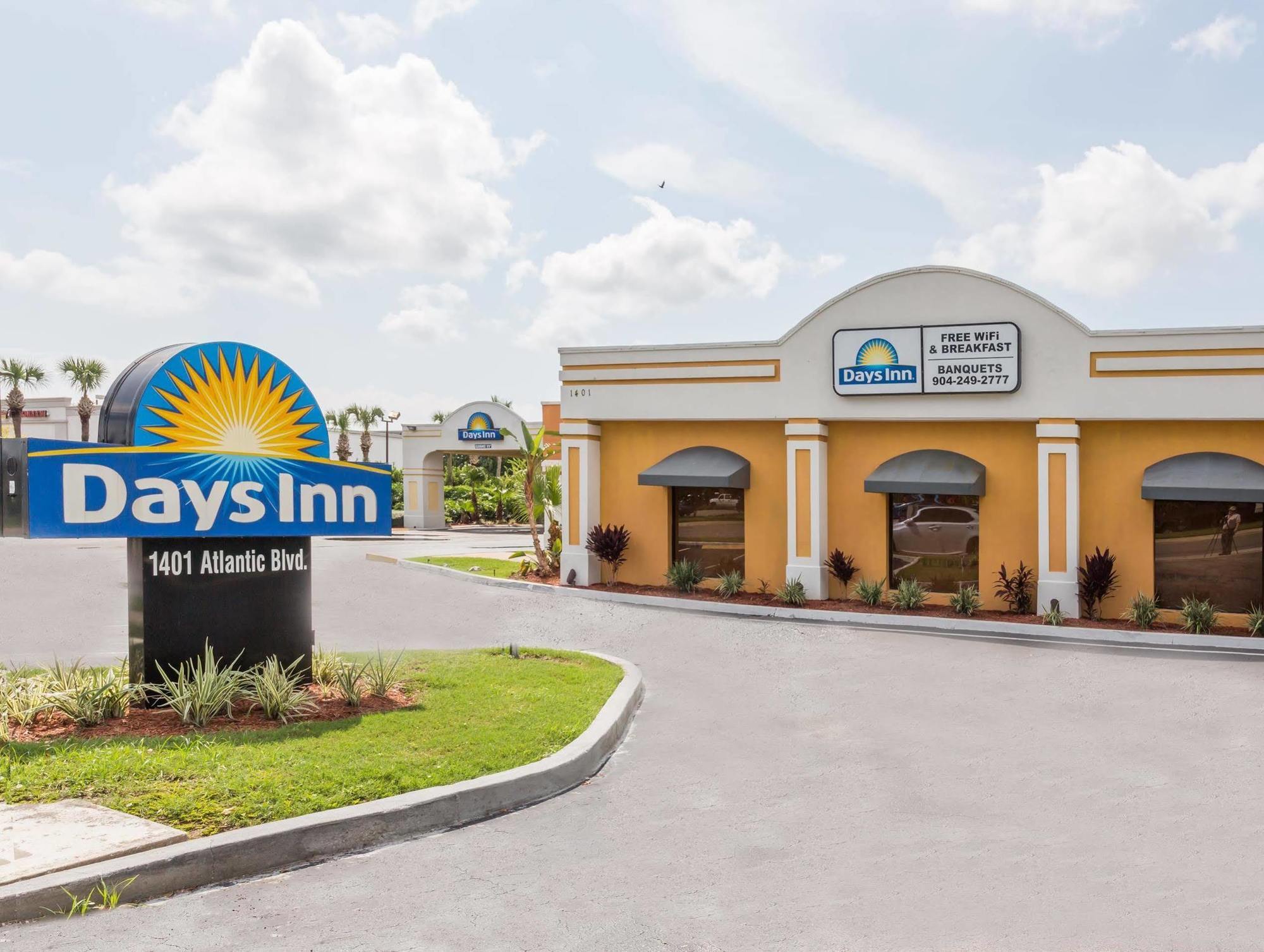 Days Inn By Wyndham Neptune Beach Jacksonville Beach Exteriör bild
