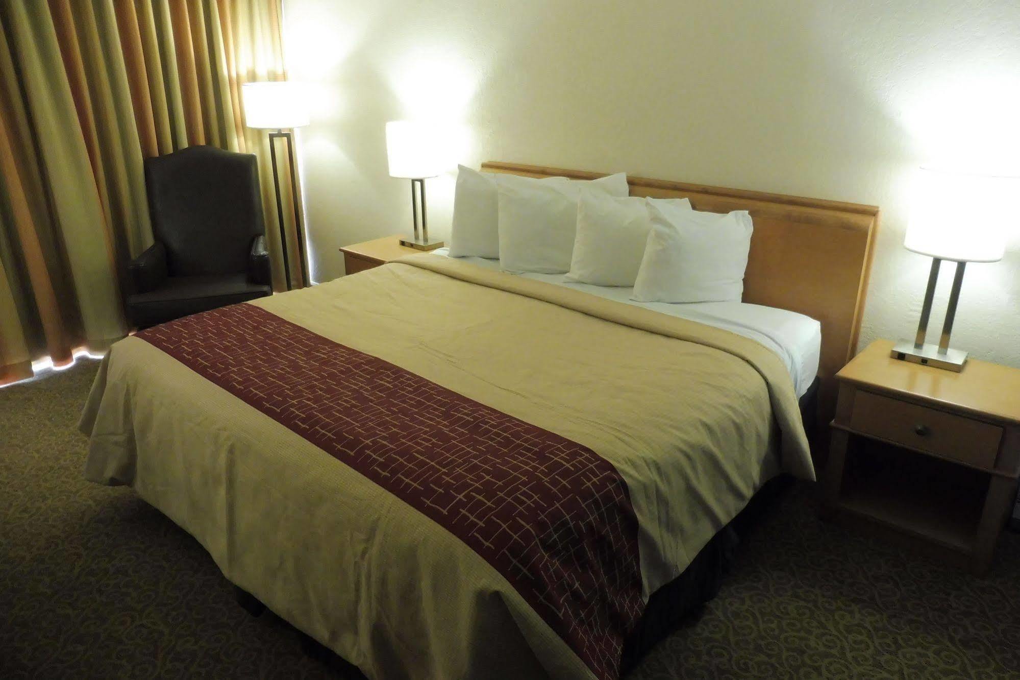 Days Inn By Wyndham Neptune Beach Jacksonville Beach Exteriör bild